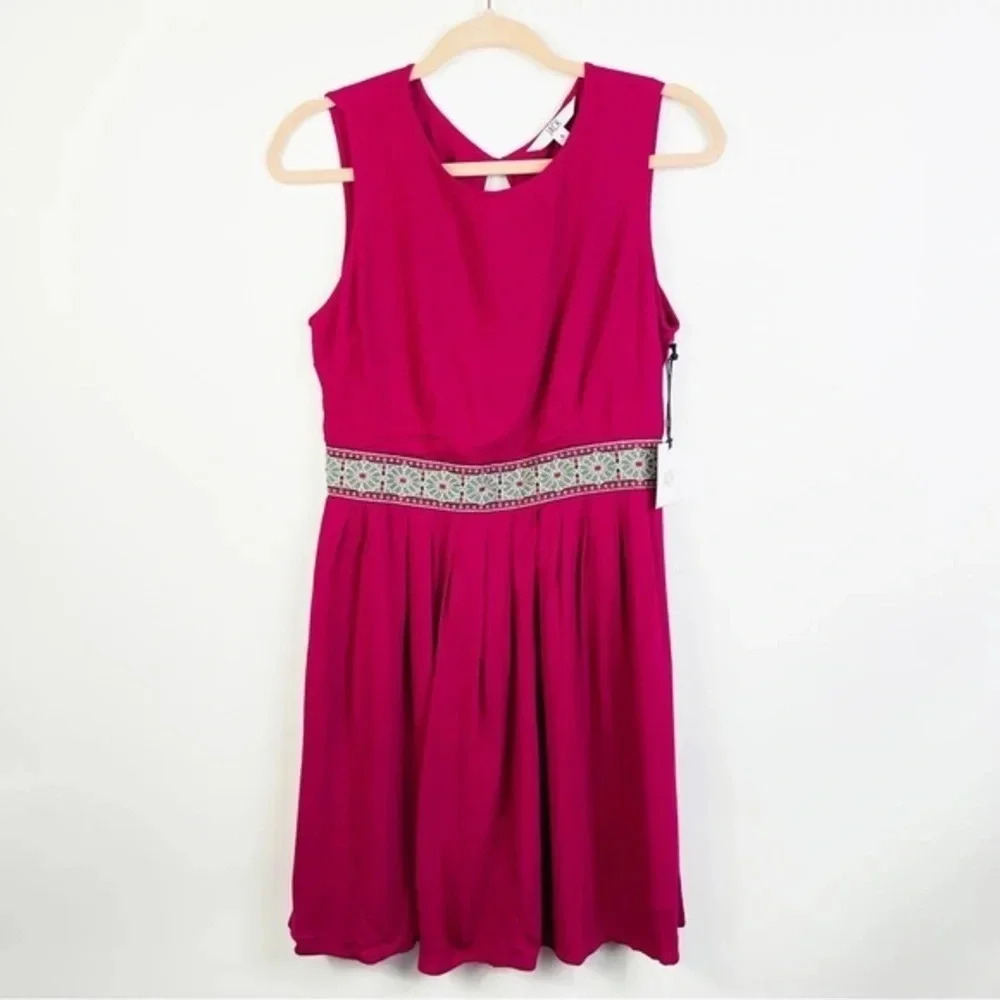 BB DAKOTA JACK Fuchsia Fit And Flare Dress Size Small